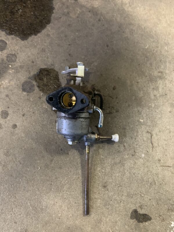 フロート　キャブレター